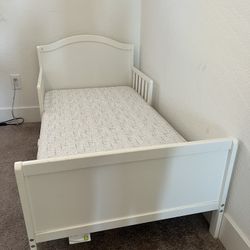 White Toddler Bed With Mattress 