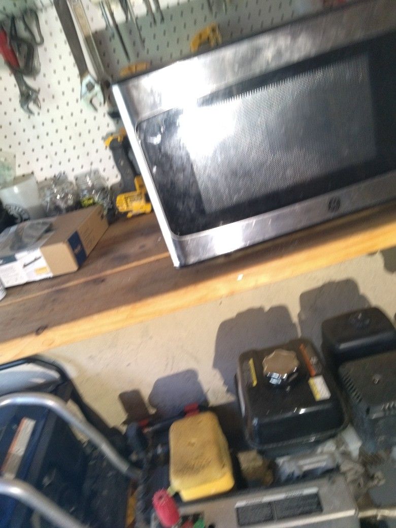 Microwave G.E.