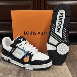 LV TRAINERS MENS SIZE 10