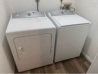 Kenmore Series 600 Washer and Dryer Set