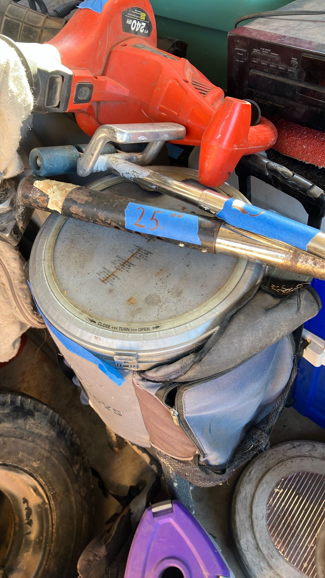 Knee Kicker And Roller /w Cowboys Ice Chest