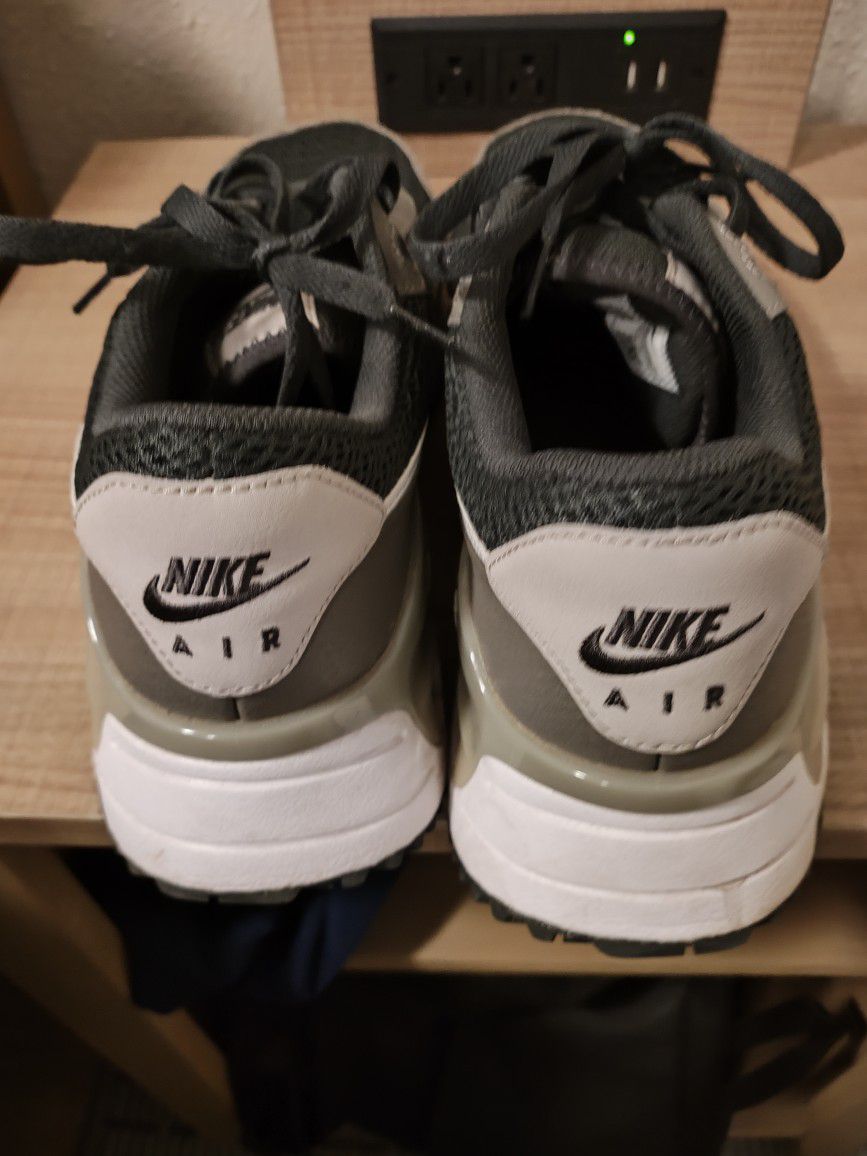 Nike Men's Shoes 