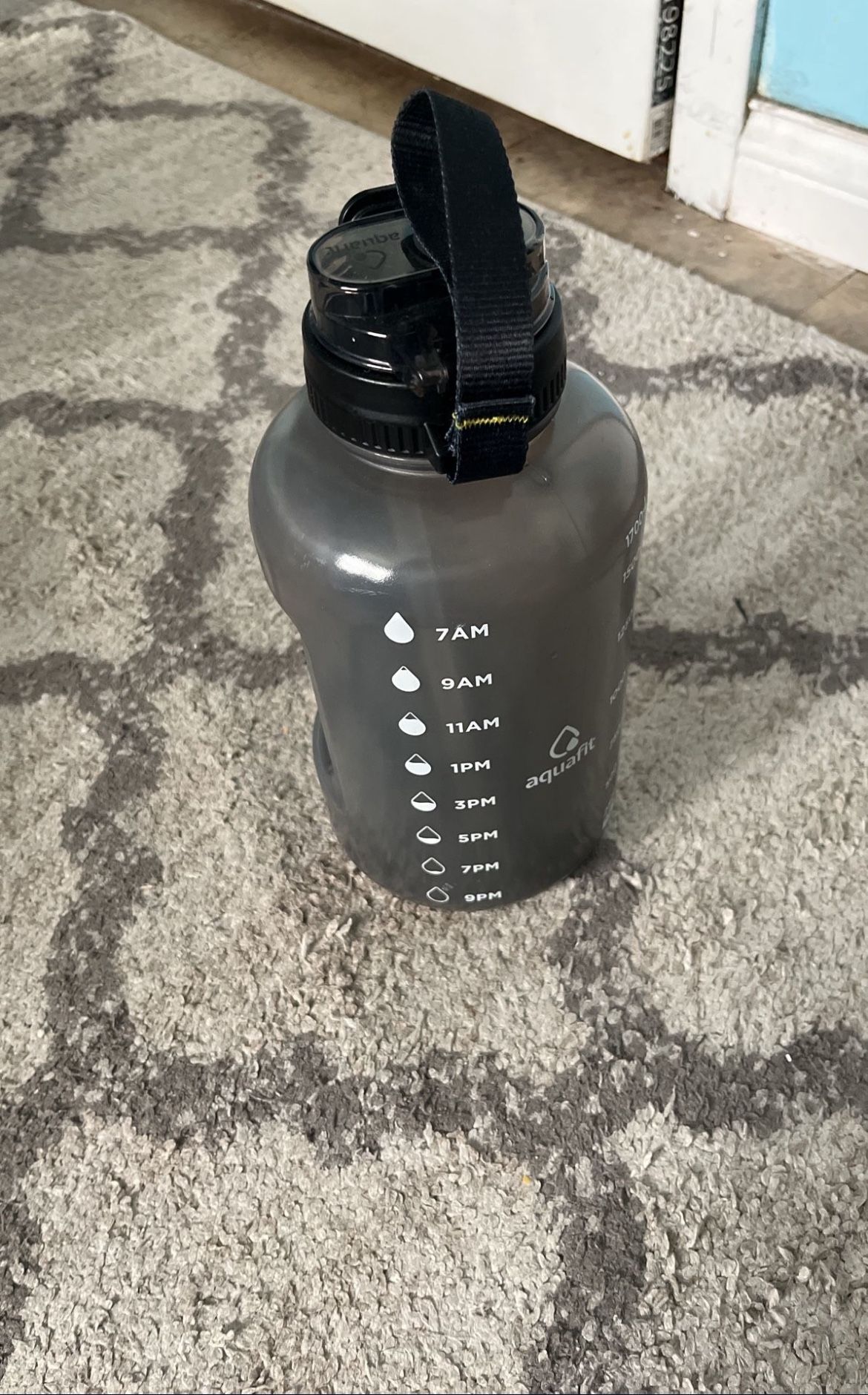 Aquafit 64oz Water Bottle