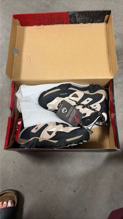 Wolverine Women’s hiking boots
