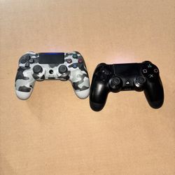 2 Ps4 Controllers 