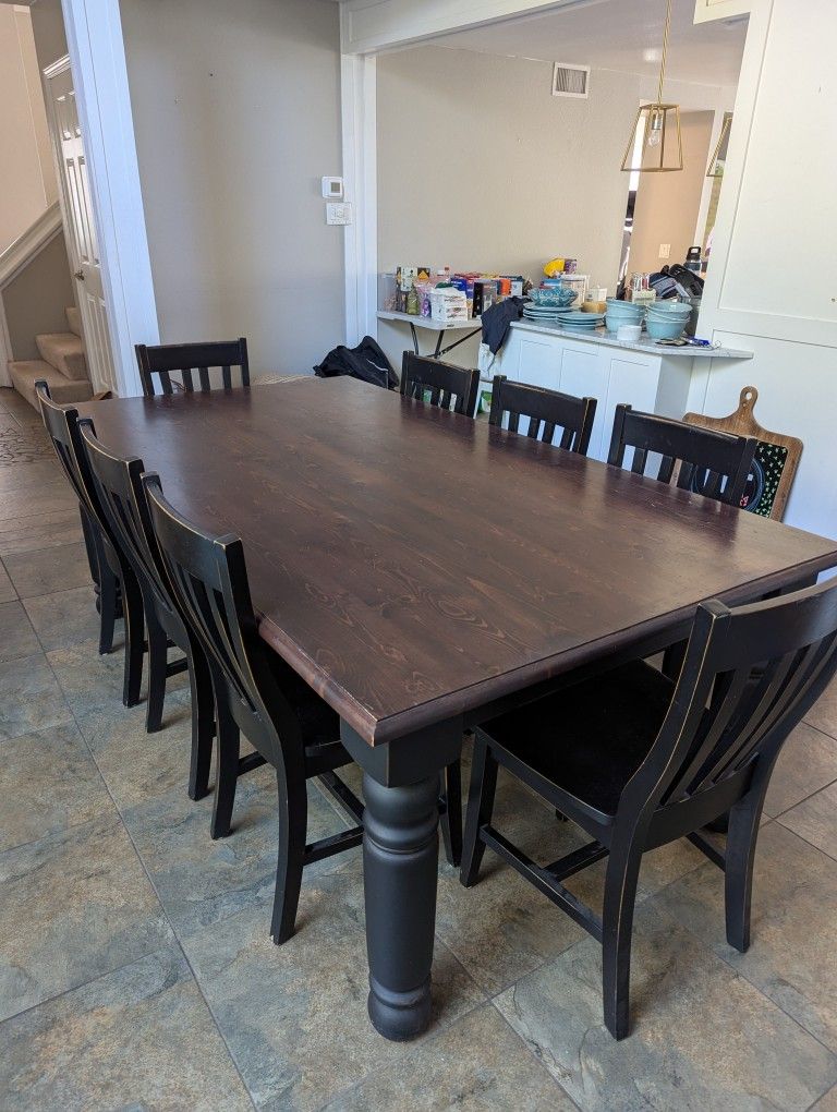 Dining Table w/ 8 Chairs