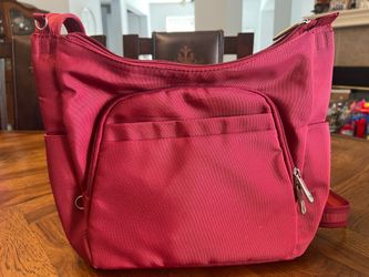 Travelon Anti-Theft Classic Crossbody Bucket Bag