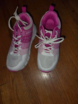 Like heelys but both shoes seem to be missing the wheel