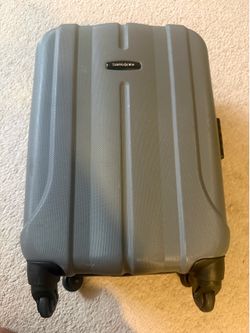 Samsonite Fiero Expandable Carry-on (Hatdly used) Excellent Condition