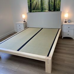 Used Queen Tall Frame W/Tatami Mats