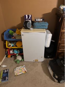 Mini fridge/freezer