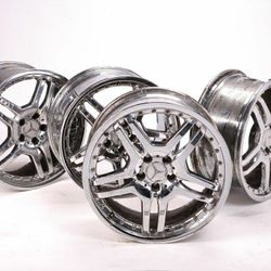 (4) Chrome Mercedes rims with emblems used For 18" Tire