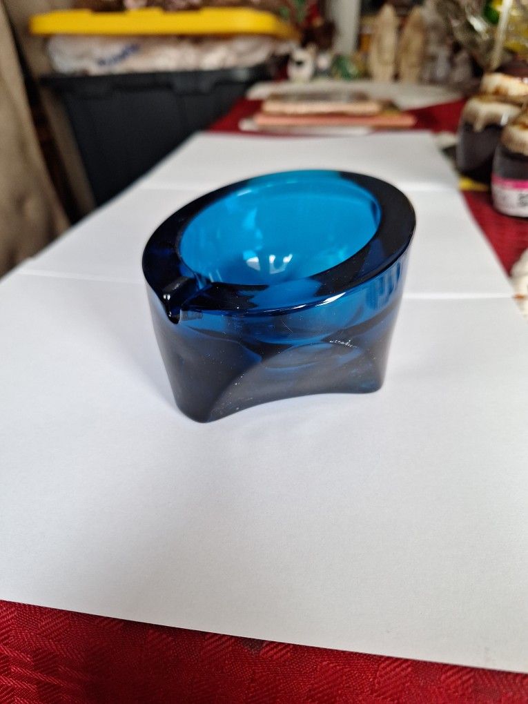Vintage Viking Epic Bluenique Ashtray Blue Art Glass Man cave Barware 