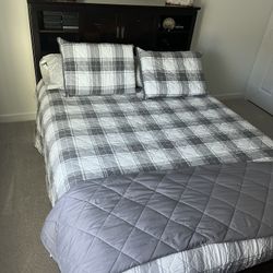 Full Size Wooden Bed Frame And Mattress