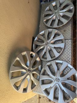 Nissan hubcaps