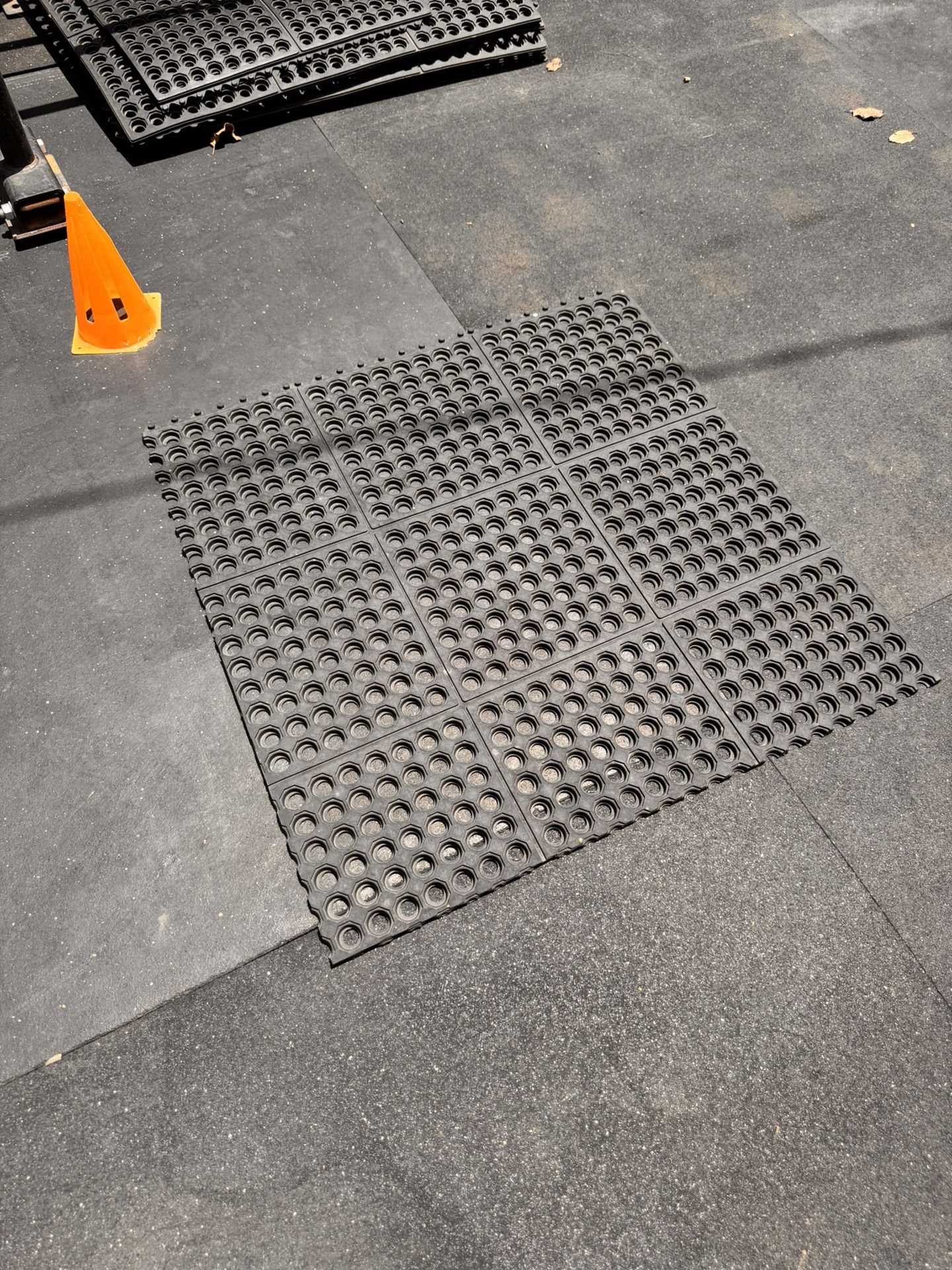 Rubber Mat With Drainage