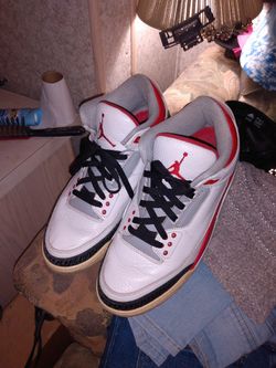 2007 Jordan Fire Red 3s.