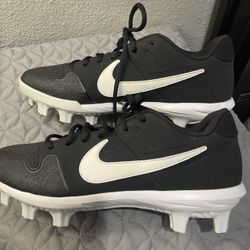 Nike Baseball Cleats Size 8