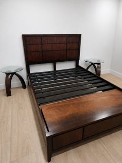 Queen bed
