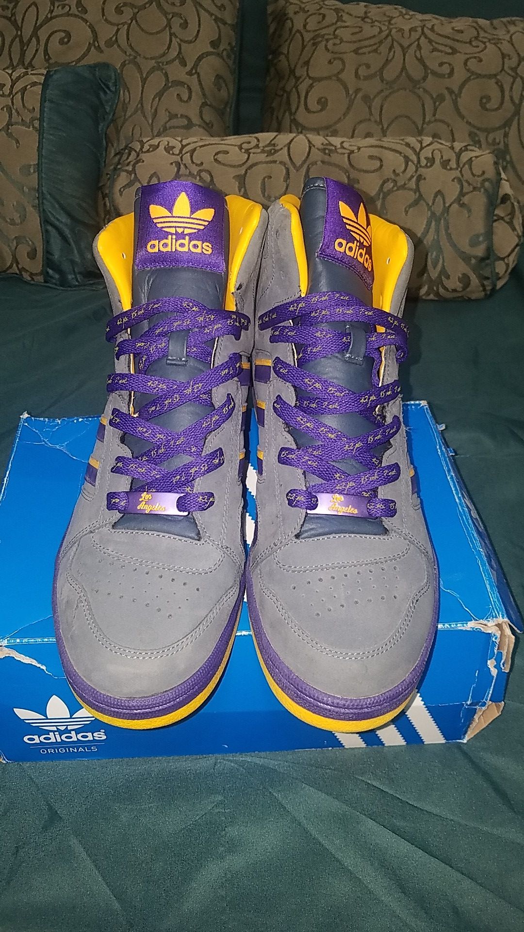 Adidas Retro NBA Official Lakers Anthrocite Smoke (New)