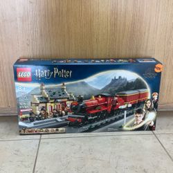 LEGO HARRY POTTER WIZARDING WORLD 76423 HOGWARTS EXPRESS & HOGSMEADE STATION.