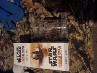 Star Wars the Mandalorian pint glass, in box