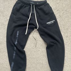 Essential Sweatpants