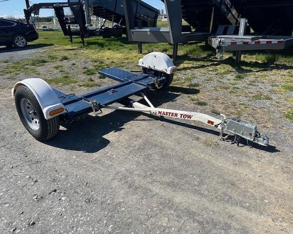 Mr Tow Car Dolly W/ Straps / Chains / Safety Brake System/Brand New Condition Tires