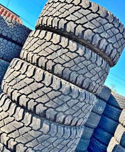 305 55 20 Cooper tires Con Excelente calidad Las 4