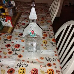 Aldi Church Snow globe 