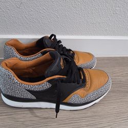 Nike air force safari