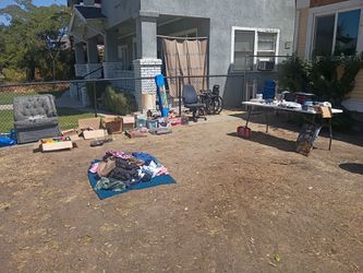 Free-Yard sale