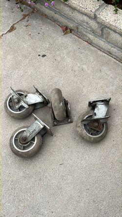 Heavy duty casters