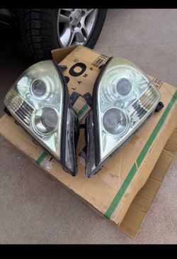 OEM Lexus GX 470 Headlight And Foglight Assembly