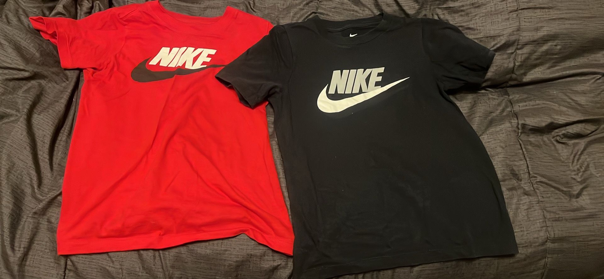 2 Boy’s Nike T-Shirts Size Small