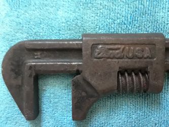 Ford adjustable wrench