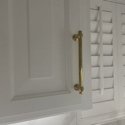 26 Kitchen Cabinet Pulls