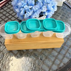 Rubbermaid Mini Containers