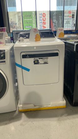 Frigidaire Front Load Gas Dryer 7 Cu. Ft. Vented with Reversible Door $475
