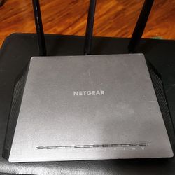 Netgear Ac1900 Model R700 Smart WiFi Router