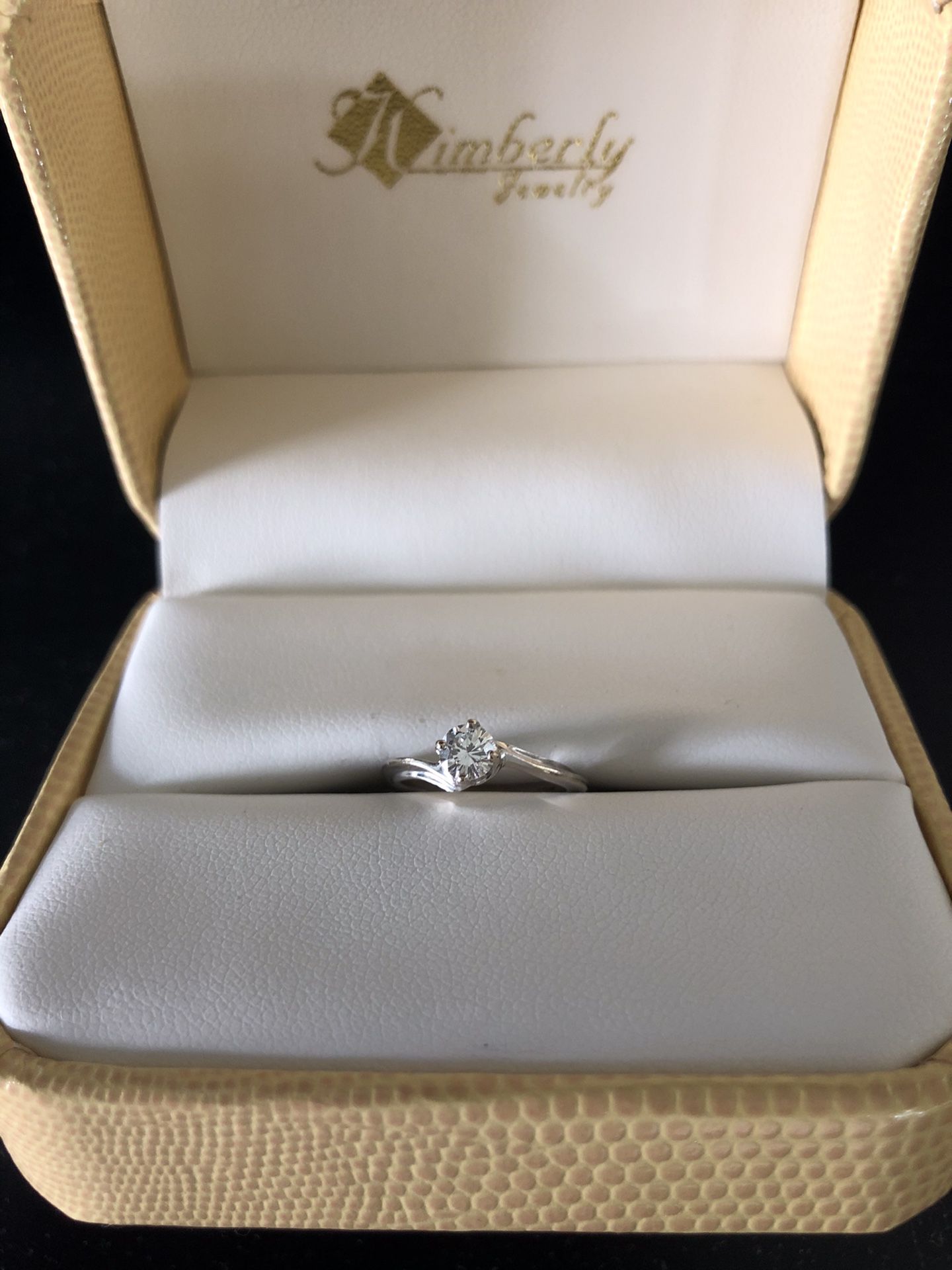 Ladies Diamond Solitaire Ring