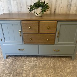 DRESSER BLUE