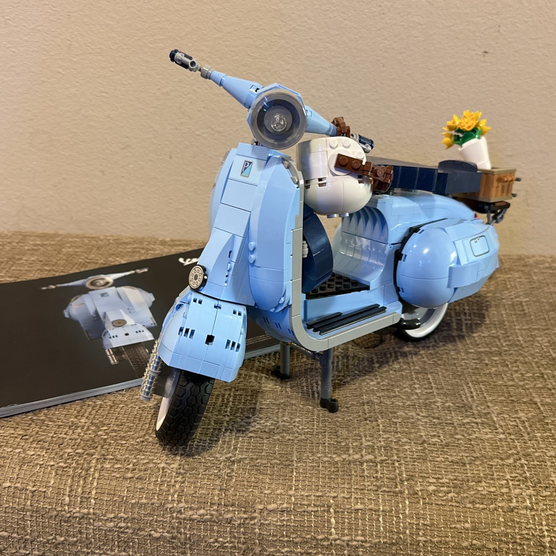 Lego 10298 - Vespa 125