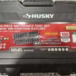 Husky 60 Piece Mechanic Tool Set