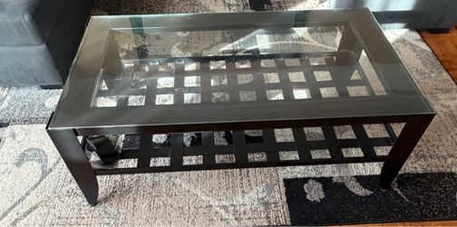 Coffee table black strong  glass top -like new  condition