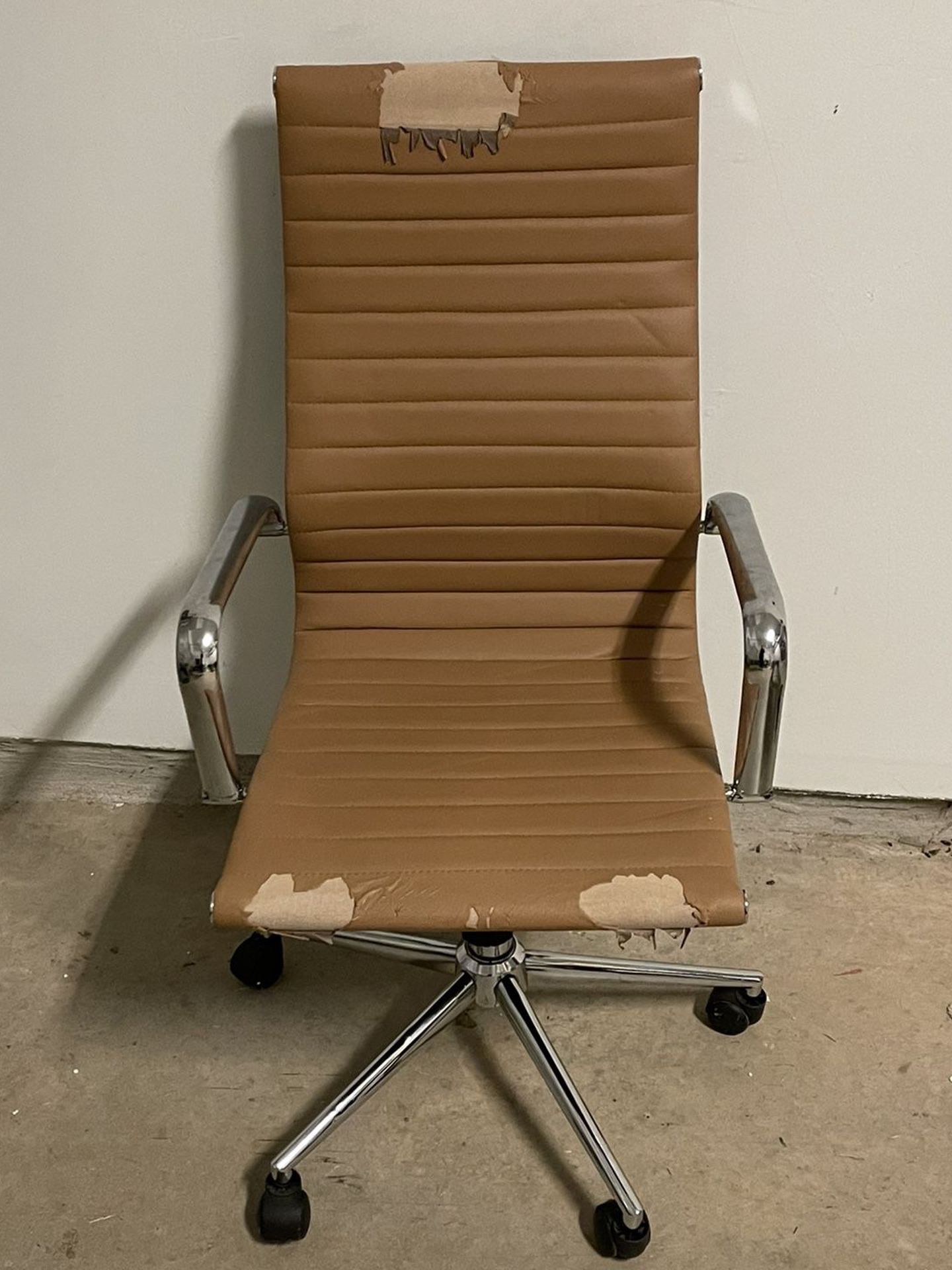 Stylish Fully Functional Tan / Beige Desk Chair