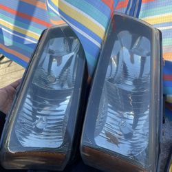 2003-2006 Chevy Silverado Headlights