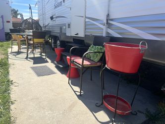 2007 29ft. Salem RV Trailer Two side out, two bedroom, bunkhouse clean must see