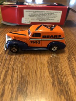 Matchbox NFL-92-2 Bears Team NFL collectible