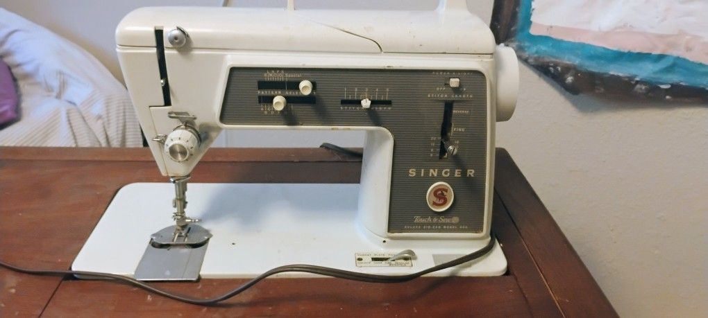 Singer  Touch & Sew